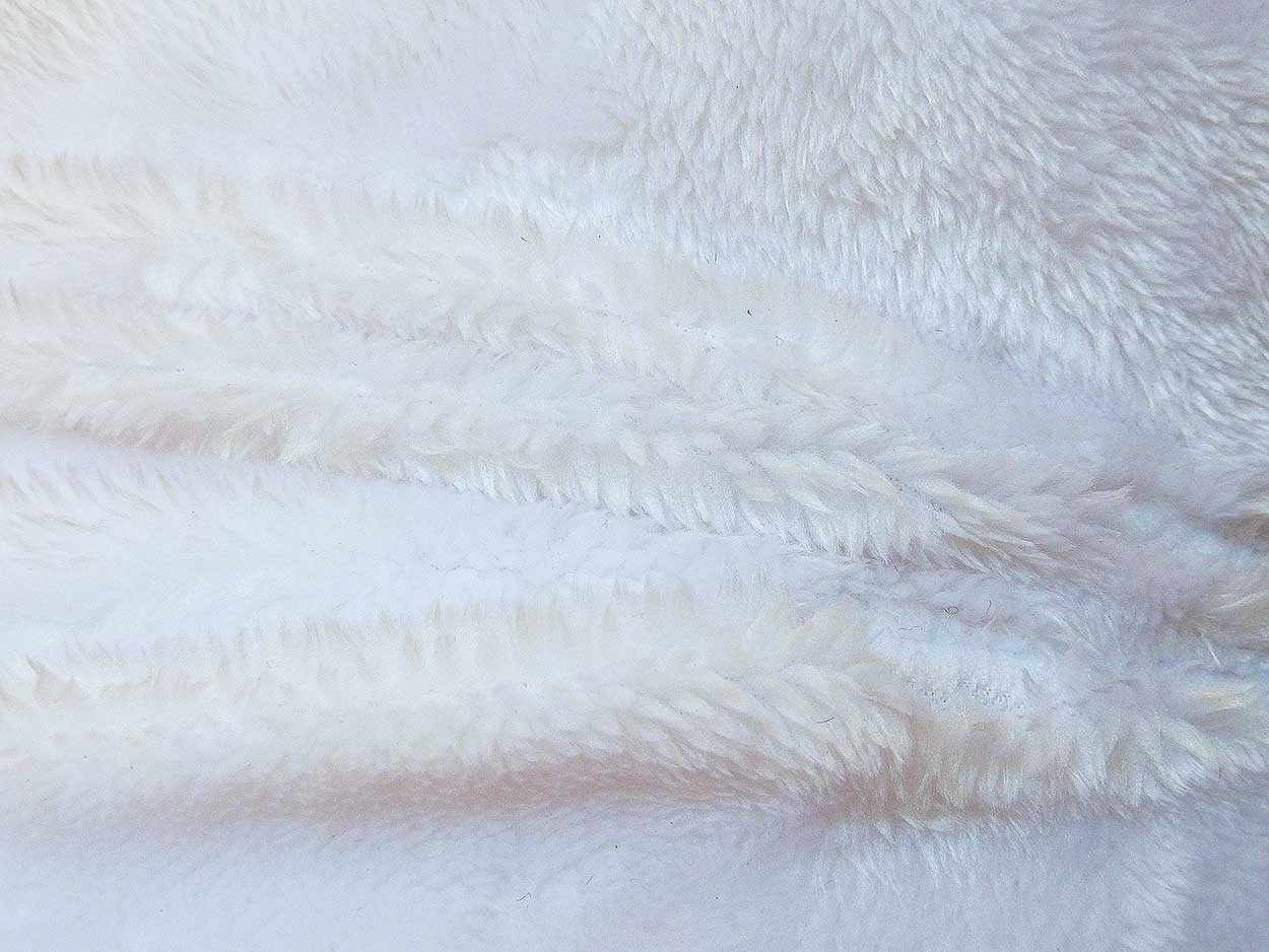 marshmallow_weiss_pluesch_stoff_extra_weich_kissen_kuscheln_kawaii